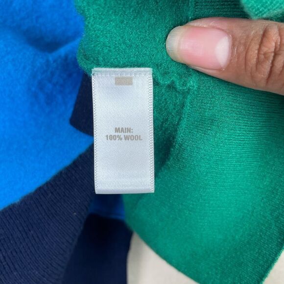 St. John Wool top - Picture 7 of 7